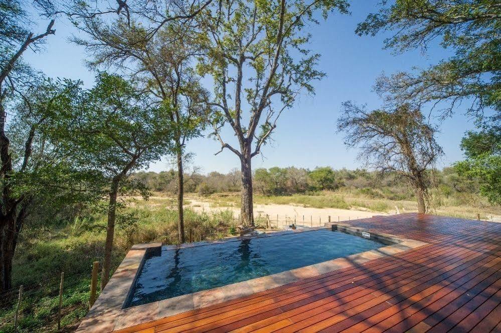 Indlovu River Lodge Karongwe Game Reserve Exterior foto
